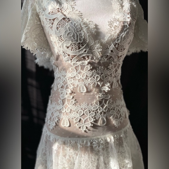 Bronx and Banco white lace Beverly dress. Size XS - Picture 15 of 16